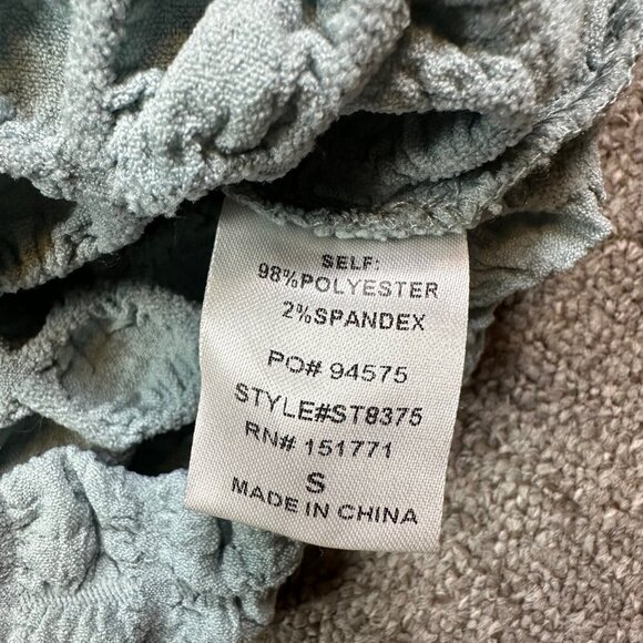 Le Lis Rock and a Hard Place Bubble Puff Crop Tank Light Blue Size Small - Picture 5 of 5